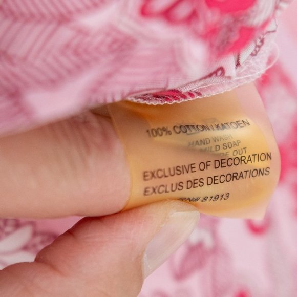 Robert Graham women's  Pink paisley embroidered blouse | Small - Picture 7 of 8